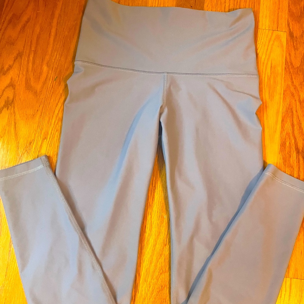 Old Navy Active Powersoft Extra High Rise Leggings - Medium